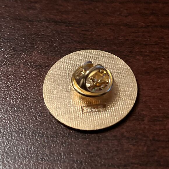 McDonald’s Fresh Start Bakeries FSB Employee Lapel Hat Pin - Picture 3 of 3